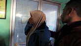 FOTO: Demo Ricuh di Kendari Ribuan mahasiswa dari berbagai perguruan tinggi di Kendari menolak UU KPK hasil revisi dan pengesahan RUU KUHP