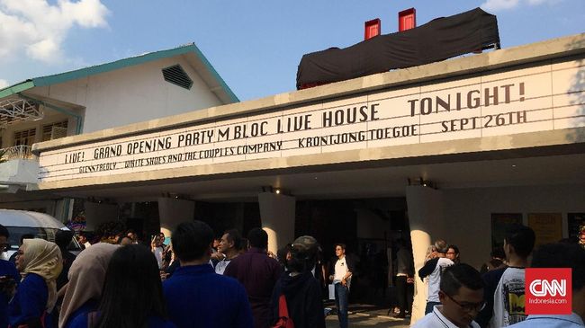 Belasan rumah karyawan Peruri di Blok M yang lama terbengkalai kini dimanfaatkan sebagai ruang kreatif dan tempat 'nongkrong' baru.