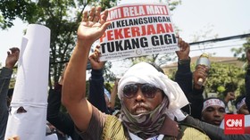 Ribuan Tukang Gigi Geruduk DPRD Jabar Tolak Pasal 276 RKUHP