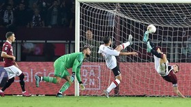FOTO: Bencana Empat Menit AC Milan