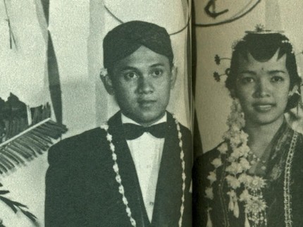 Foto Kenangan Pernikahan Habibie Ainun yang Jarang Terekspose