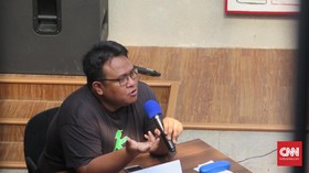 Dandhy Laksono, Sutradara Sexy Killer dengan Cuitan Kritis
