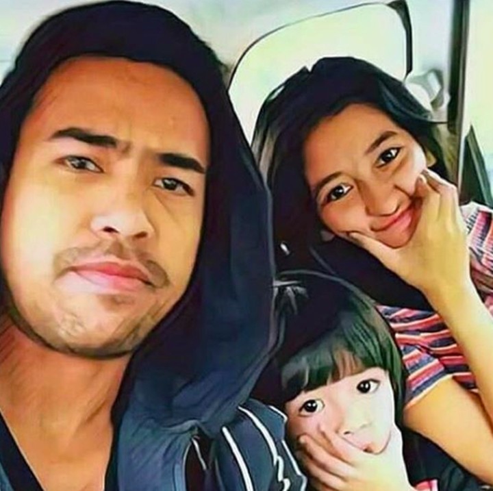 <p>Gaya si kakak menggemaskan banget sih. (Foto: Instagram/ @da4_fildan)</p>