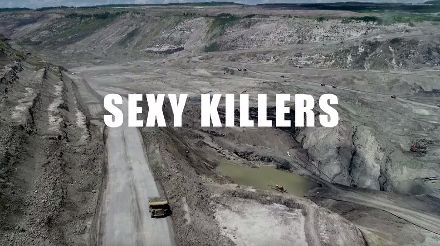 Ulasan mengenai film Sexy Killers yang dibuat Dandhy Laksono.