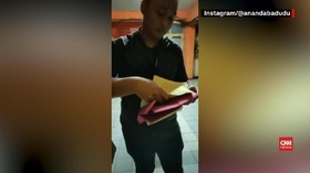VIDEO: Detik-detik Penangkapan Ananda Badudu oleh Polisi