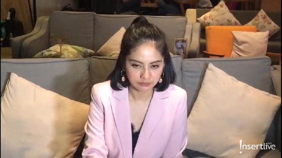Tiwi kembali bermusik dengan berduet dengan Rieka Roslan.