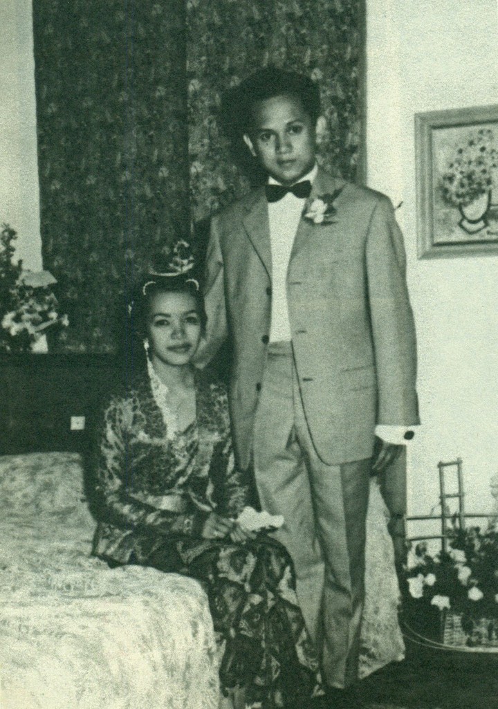 Foto Kenangan Pernikahan Habibie Ainun yang Jarang Terekspose - 9
