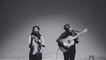 img-title Tangisan Ananda Badudu Saat Bawakan Lagu Sampai Jadi Debu