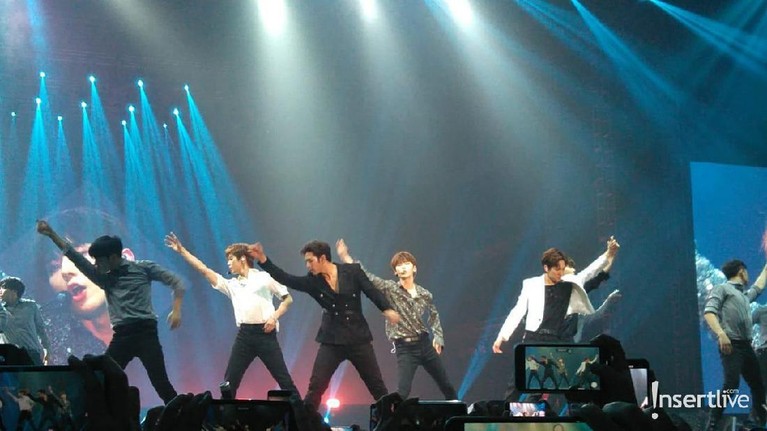 Deretan Aksi Panggung Idol Korea di Super Kpop Festival 2019 Super Kpop Festival 2019 hari pertama telah digelar di ICE BSD, Tangerang, Sabtu (28/9). Berikut deretan aksi panggung para idol Korea dalam acara tersebut.