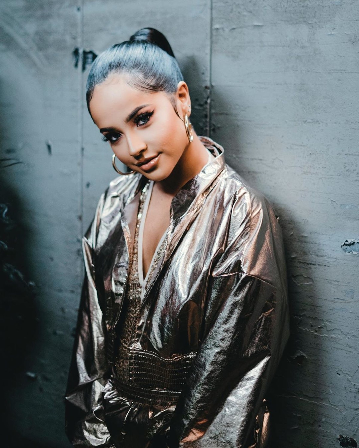 Becky G tengah menjadi sorotan lantaran baru saja berkolaborasi dengan J-Hope BTS dalam lagu Chicken Noodle Soup&period;