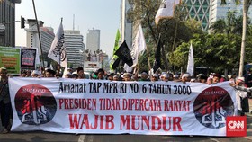 Riuh Aksi Mujahid 212 Salah Spanduk TAP MPR