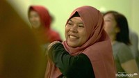 <p>Lagi zumba, senyum tetap jalan terus. </p>