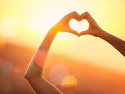 40 Caption Cinta Romantis untuk Instagram, Bisa Bikin Si Dia Baper