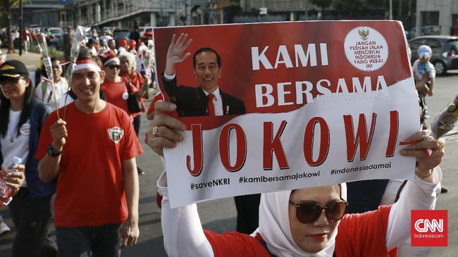 Jokowi Kembali Minta Relawan Ojo Kesusu Pilih Capres