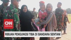 VIDEO: Ribuan Pengungsi Dari Wamena Tiba di Bandara Sentani