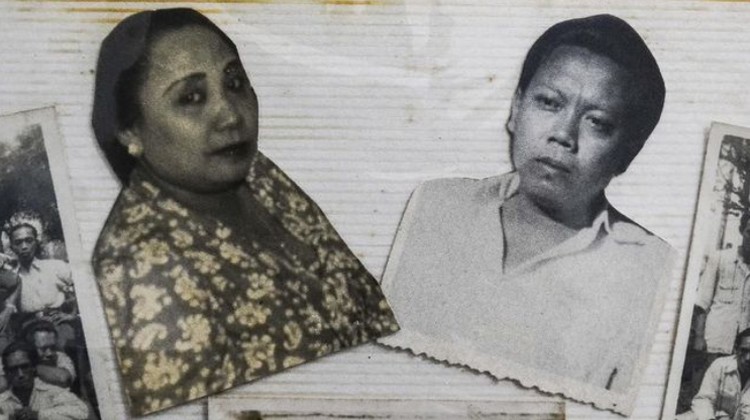 Di balik terbentuknya grup lawak legendaris Srimulat, ada kisah cinta yang penuh pengorbanan di antara Srimulat, Teguh, dan Jujuk.
