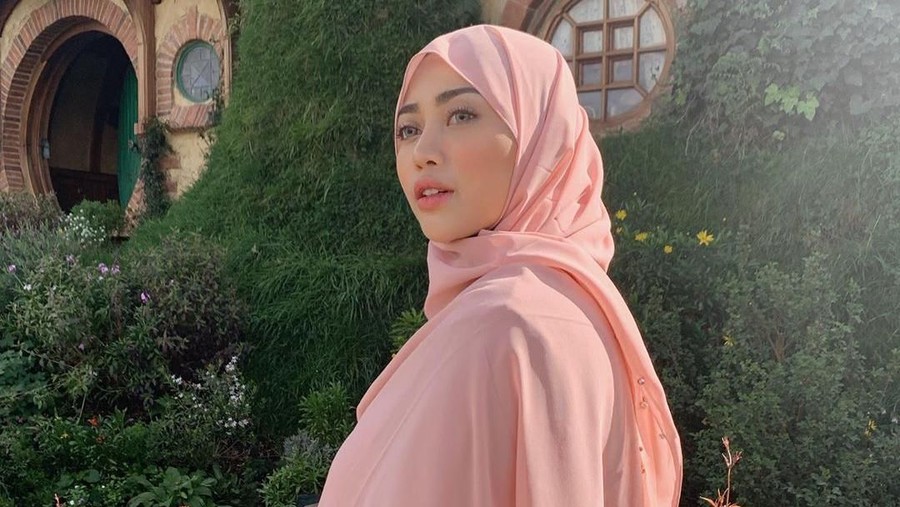 Kampus Rachel Vennya Demo Bawa Selebgram, Netizen: Anti Mainstream