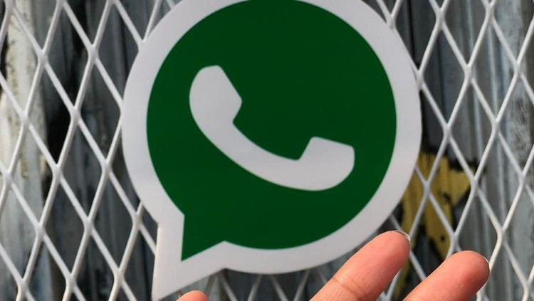 Ada fitur baru WhatsApp nih, Bunda. Orang lain tak bisa asal memasukkan kita ke dalam sebuah grup.