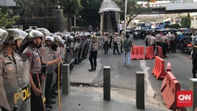 Pemprov DKI Kembali Kirim Ambulans untuk Massa Demo DPR