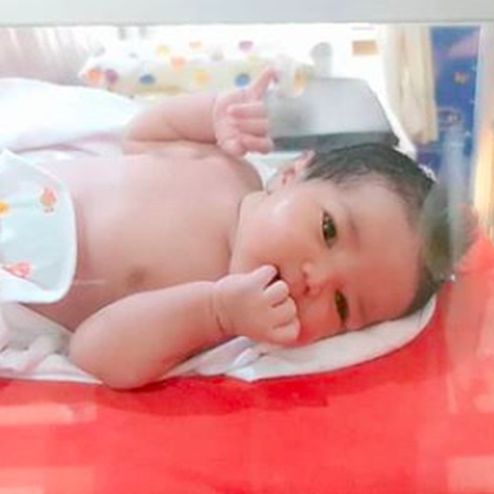<p>Reza punya seorang keponakan perempuan bernama Aleefa yang menggemaskan. (Foto: Instagram/ @reza_zakarya_daa)</p>