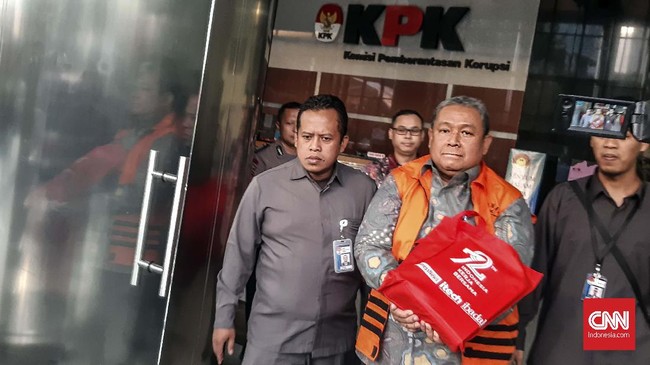 PN Jaksel menolak gugatan praperadilan yang diajukan tersangka di KPK yang juga eks Dirut BUMN karena bukti-bukti yang diajukan tak berlandaskan hukum.