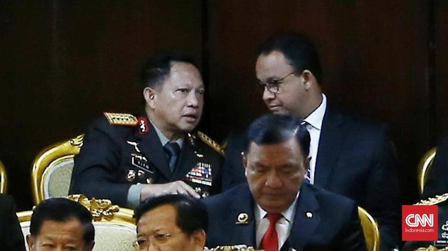 Untuk mengisi kekosongan kepala daerah, Kemendagri diberi kewenangan untuk menunjuk penjabat gubernur, termasuk Anies yang habis Oktober 2022.