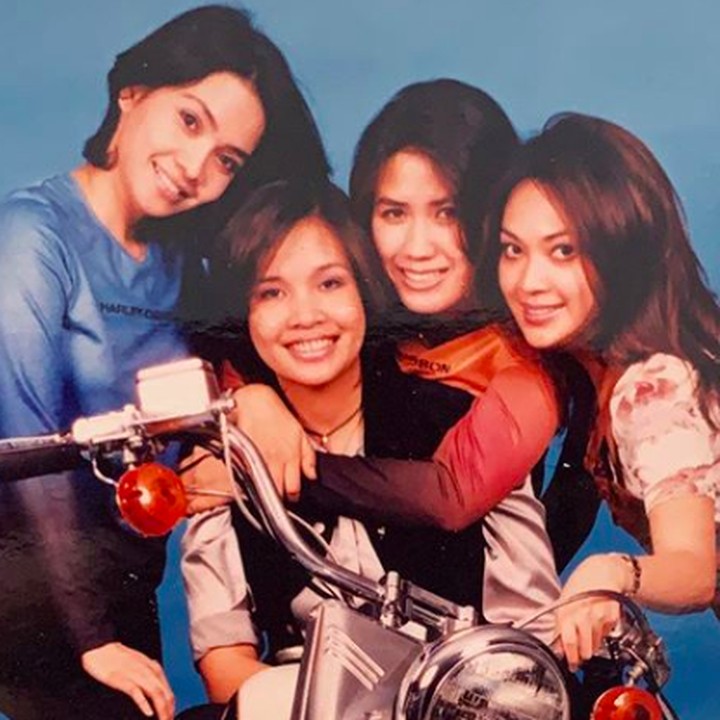 <p>Semasa muda dulu, Rieta dikenal sebagai model. Ibunda Nagita Slavina ini ternyata model di kemasan obat sesak napas legendaris, Napacin, yang rilis sekitar 1984. (Foto: Instagram @rieta_amilia)</p>