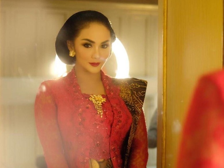 Demi Penampilan, Krisdayanti Jalani Diet Seumur Hidup 