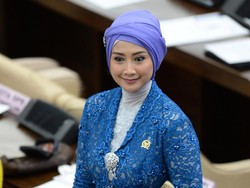 Heboh Virus Corona, Desy Ratnasari Ingatkan Jaga Stamina