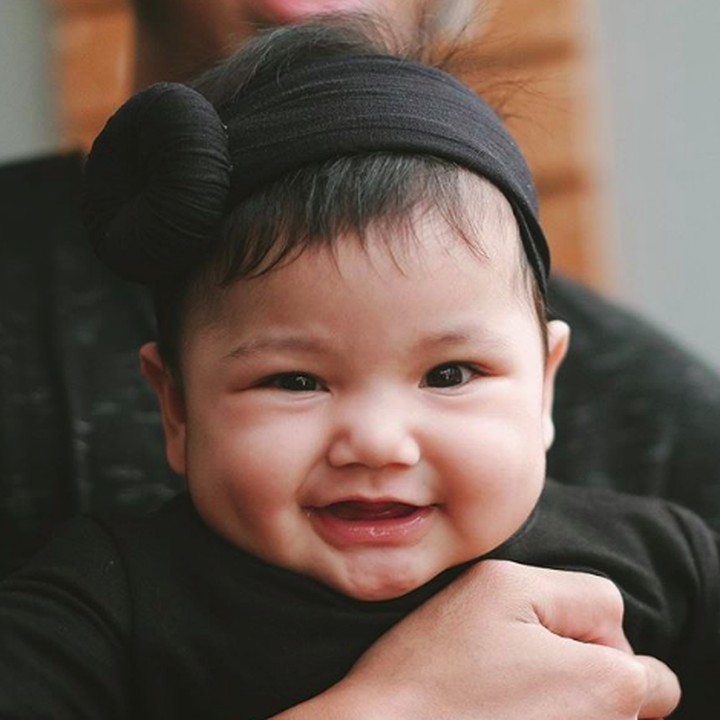 <p>Jangan salah, kecil-kecil gini sudah memiliki akun Instagram yang dikelola orang tuanya, lho. Pemilik akun ig @freyakayonnahumaira ini sudah memiki pengikut 250 ribu. (Foto: Instagram @dwihandaanda)</p>