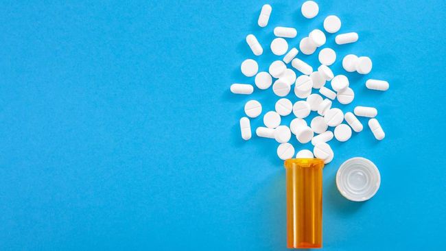 BPOM mencabut rekomendasi obat Lianhua Qingwen Capsules (LQC) untuk Covid-19. Kandungan ephedra di dalamnya membuat obat tersebut menimbulkan sejumlah bahaya.