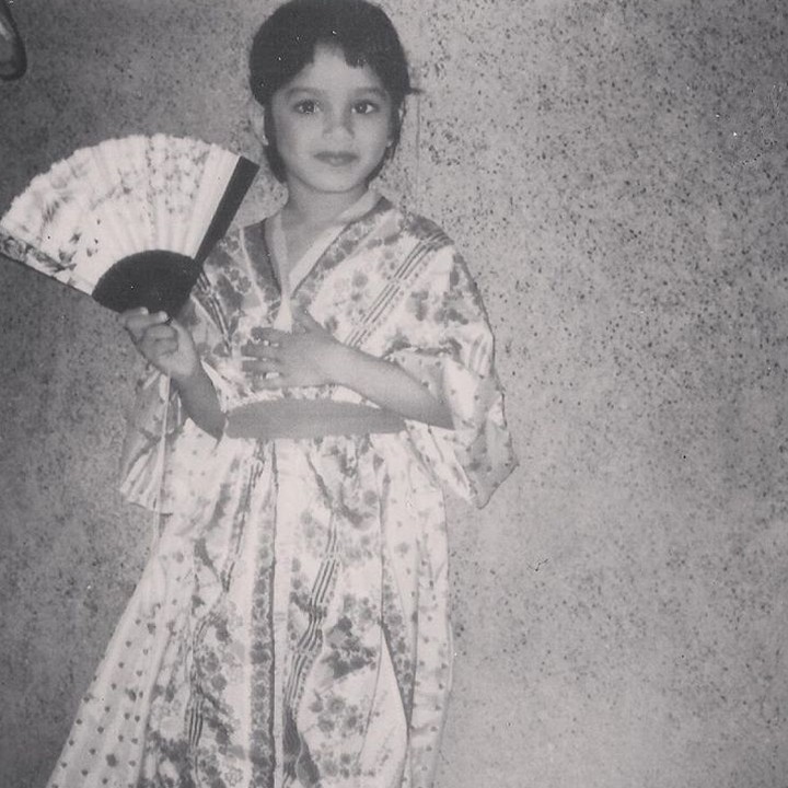 <p>Imut dan menggemaskan. Potret Freida Pinto saat masih anak-anak. (Foto: Instagram/ @freidapinto)</p>
