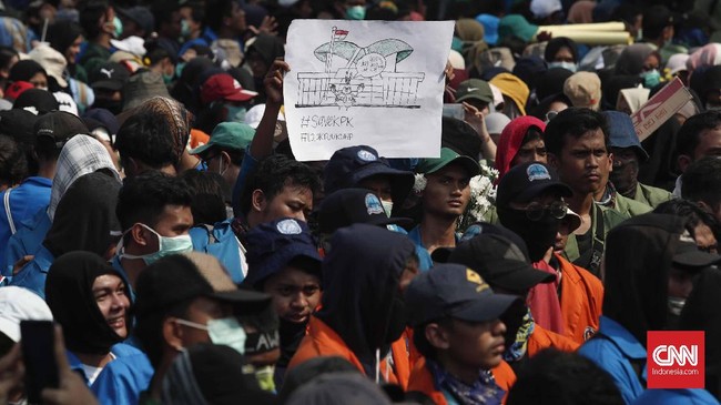 Pengamat menyebut narasi pada #GejayanMemanggil2 tak lagi murni milik mahasiswa karena sudah menjadi lahan pertempuran banyak pihak.