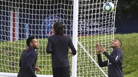 PSG Gembira Karena Mbappe dan Neymar Makin Mesra