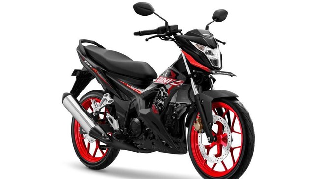 Honda menyegarkan tampilan Sonic 150R, selang beberapa hari setelah Suzuki merilis penyegaran Satria F150.