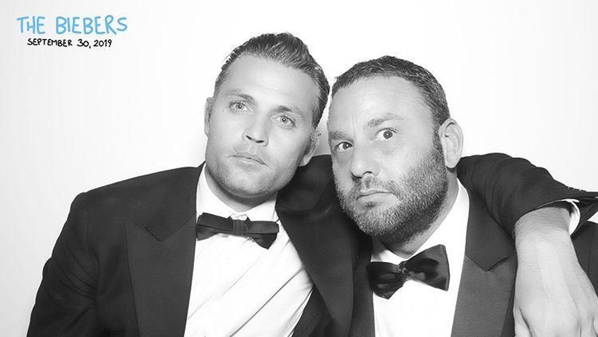 Beberapa momen kebahagiaan para sahabat dalam pernikahan Justin Bieber dan Hailey Baldwin