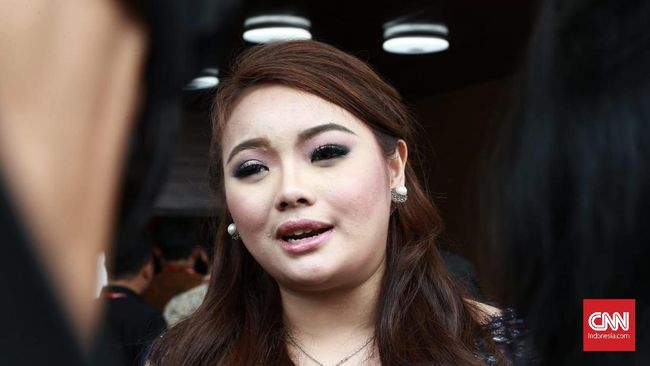 Mamat Alkatiri merespons laporan dari Anggota Komisi I DPR Fraksi NasDem Hillary Brigitta Lasut atas dugaan pencemaran nama baik.