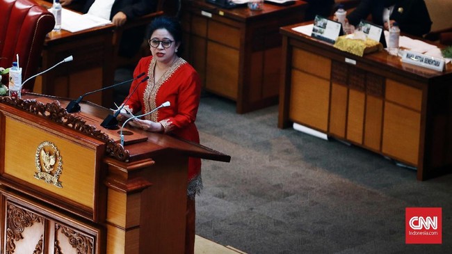 Ketua DPR Puan Maharani menyatakan sebagai representasi dari kedaulatan rakyat, DPR akan selalu terbuka terhadap aspirasi dan masukan dari masyarakat.
