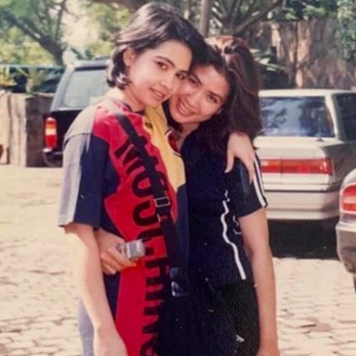 <p>Bagi Nicky, Rieta tak sekadar sahabat tapi juga sosok kakak. "<em>Krn kaka sy laki smuah,jd berasa ada kakak perempuan. Sy jd manja ngelendot trus. Jiwa kepemimpinannya,membuat sy jd nyaman,</em>" ungkap Nicky, sang pelantun lagu <em>Panggung Sandiwara</em>. (Foto: Instagram @rieta_amilia)</p>