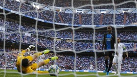 Buat Blunder Konyol, Courtois 'Dihukum' Zidane