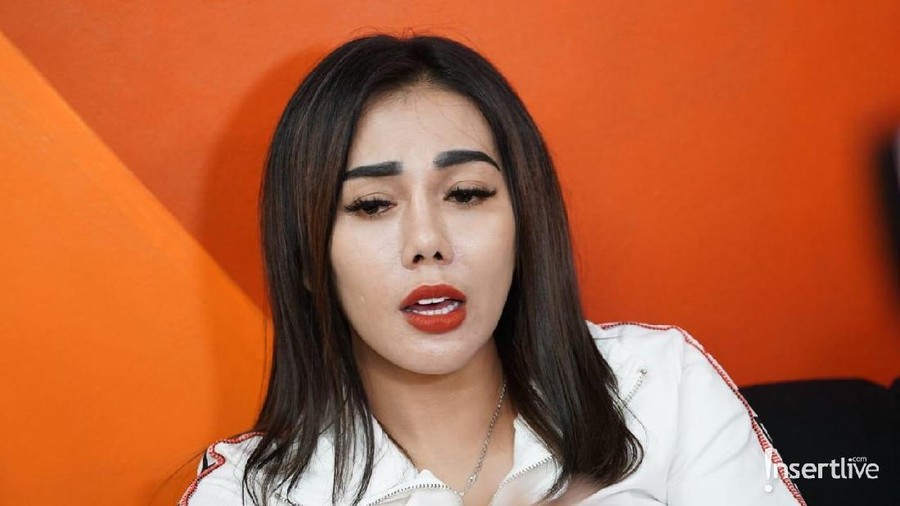 Tujug Kaleidoskop tudingan settingan para seleb yang bikin heboh.
