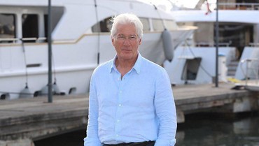 Bincang-bincang Bersama Richard Gere di Mola Living Live Nanti Malam