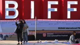 Gelombang 2 Corona 'Goyang' Rencana Busan Film Festival 2020