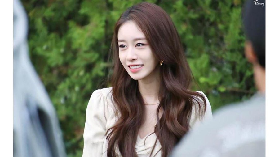 Hiatus selama Dua Tahun, Jiyeon Harapkan T-ARA Segera Reuni Grup yang digawangi oleh Hyomin, Jiyeon, Eunjung, dan Qri segera reuni untuk comeback.