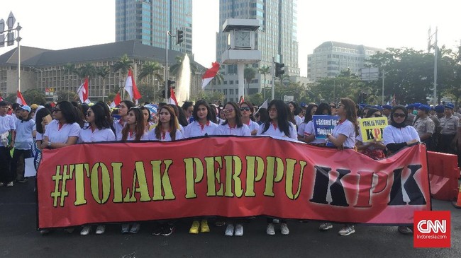 Sejumlah orang dari peserta aksi mengaku sekadar mendukung UU KPK dan menolak Perppu KPK, tanpa bisa menjelaskan alasannya.