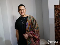 Deretan Artis Indonesia Tunjukan Rasa Bangga di Hari Batik Nasional