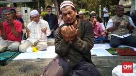 Warga Minang Gelar Salat Gaib untuk Korban Rusuh di Wamena