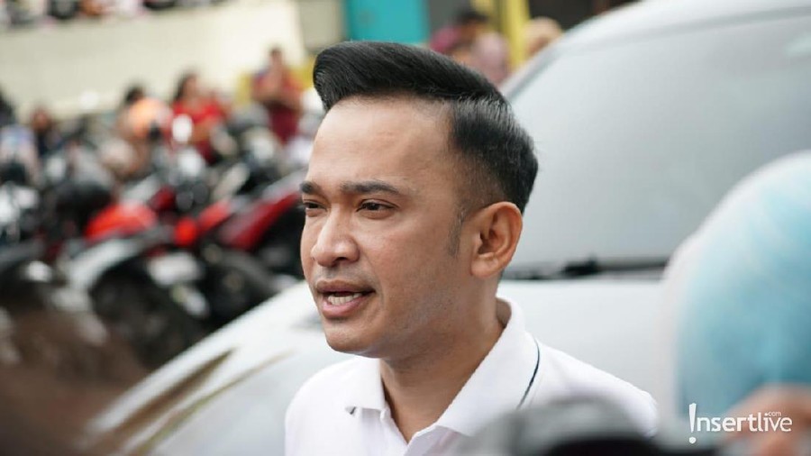 Ruben Onsu Kantongi Bukti Video yang Menyebutnya Punya Pesugihan Ruben Onsu melaporkan kanal Youtube yang menyebutnya punya pesugihan. Ruben pun mengaku telah mengantongi bukti dari laporannya tersebut.