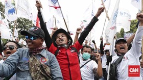 Upah Buruh Tetap Naik Sesuai Laju Ekonomi dan Inflasi