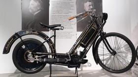 Sejarah Otomotif Indonesia dari Motor 1893 dan 'Kreta Setan'